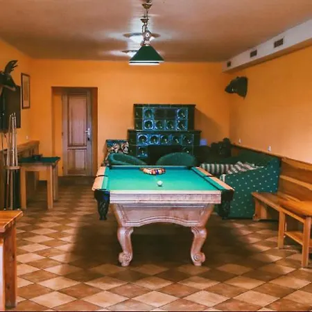 Kacerov 3* Červená